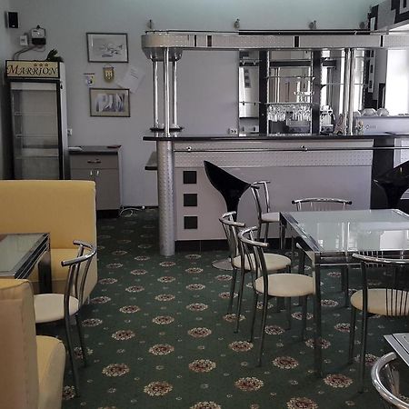Marrion Hotel 오데사 외부 사진